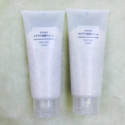 Sữa Rửa Mặt Tẩy Tế Bào Chết Muji Face Soap Scrub