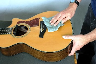 Cách chăm sóc đàn Guitar chuyên nghiệp