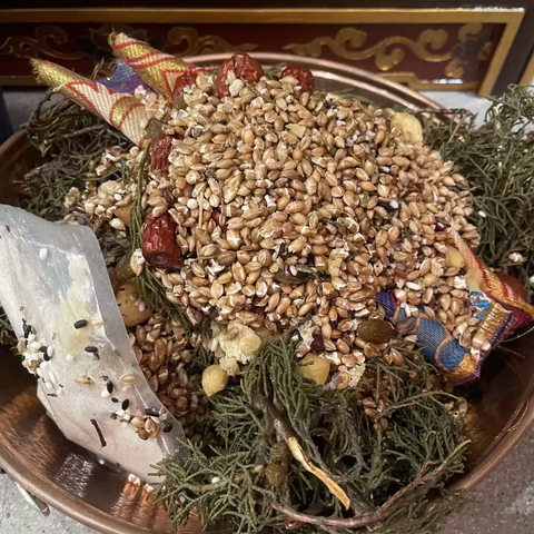 Nguyên liệu Sang cúng khói vùng cao nguyên Tây Tạng