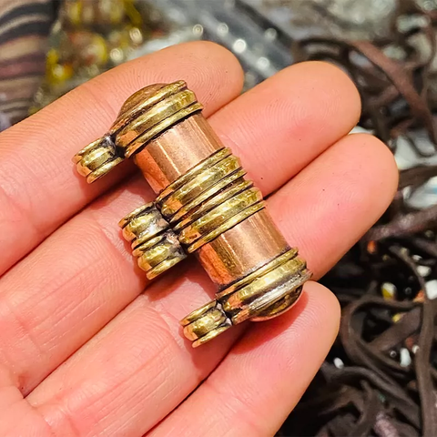 Hộp Gawu Đồng Đỏ Nepal Hình Ống