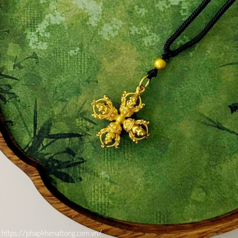 mặt dây hộ thân Sa Kim phong cách Tạng | Đại Bàng Kim Sí Điểu – Phổ Ba Kim Cang Chử hàng phục