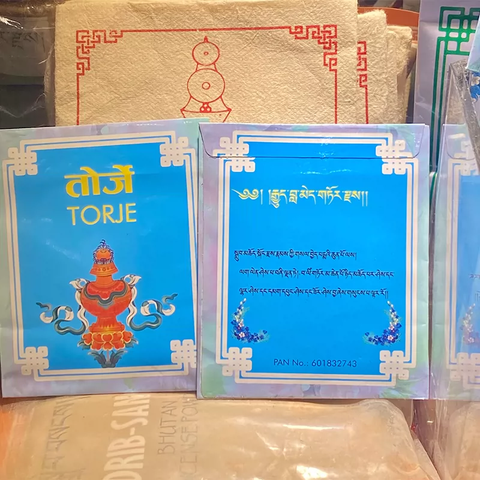 Bột Hương Dược Liệu Sáu Vị Bhutan Chính Hãng