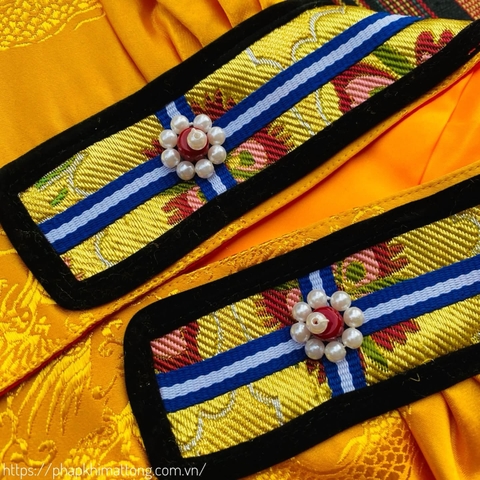 Pháp y Tam Tôn của Đại sư Tông Khách Ba