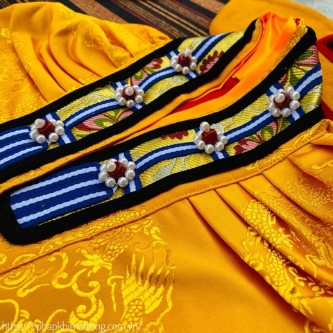 Pháp y Tam Tôn của Đại sư Tông Khách Ba