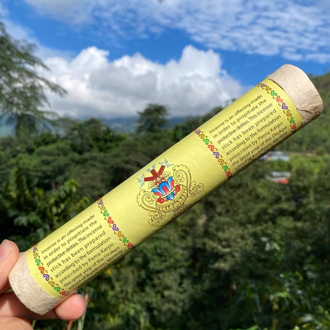 Hương cúng dường chư Phật Bồ Tát – Lhendup Poizokhang (Bhutan)