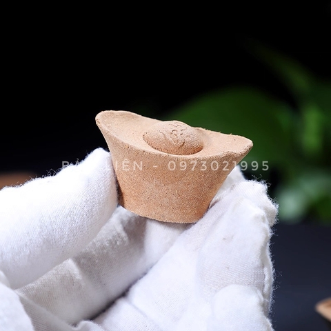 Tháp nhang 108 vị Thực Tử Tây Tạng. Dùng cho cúng dường – hỏa cúng – khói cúng, mang lại an lạc và cát tường.