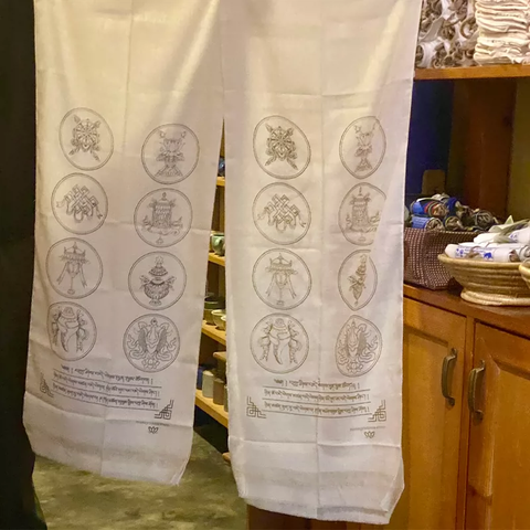 Khăn Khata (Khăn Khăn Cát Tường)