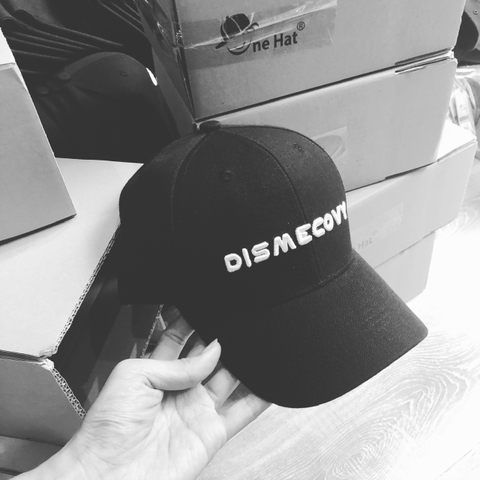 Nón Dismecovy baseball cap quai dây khoá đen fom cứng siêu đẹp