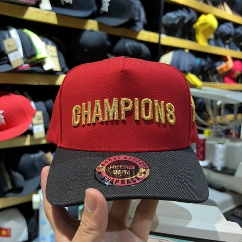 [CUSTOM] Nón thêu CHAMPIONS và Ngôi sao vàng bên nông truckercap vải đỏ mịn vành đen chất lượng cao fom sâu đầu