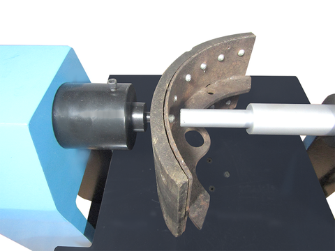 Bố thắng xe tải là gì? Máy tán bố thắng xe tải nào tốt?