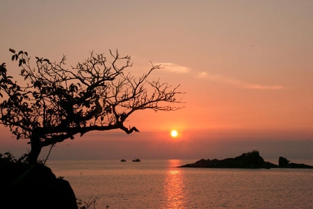 CÔN ĐẢO (ĐI BAY)