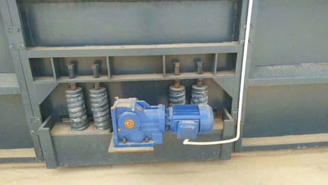 Động cơ hộp số di chuyển lò tuynel di động ,băng tải xoay, dây chuyền sản xuất gạch ốp lát