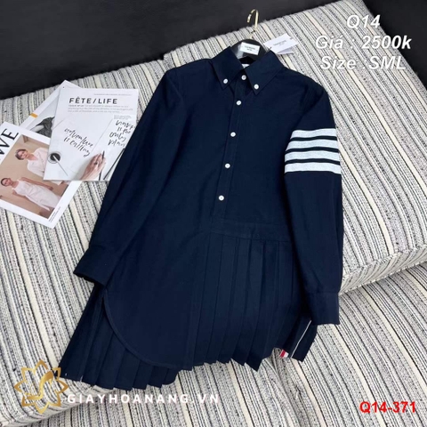 Thom Browne kết hợp veston cổ điển với đồ chơi trẻ em trong bộ sưu tập mới