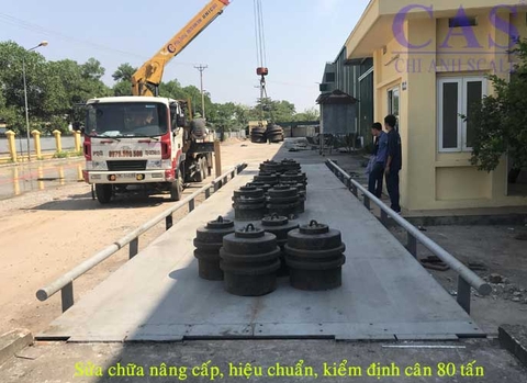 Kiem dinh can xe tai 80 tan sau khi sua chua