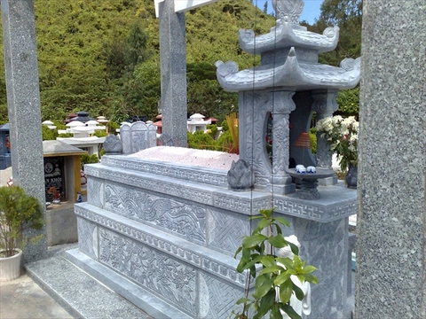 Mộ đá hai mái 26