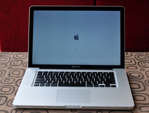 MacBook Pro mc721 Early 2011 Core i7 (I7-2635QM) 2.0 GHz / Ram 8GB / HDD 500GB máy cũ 98%