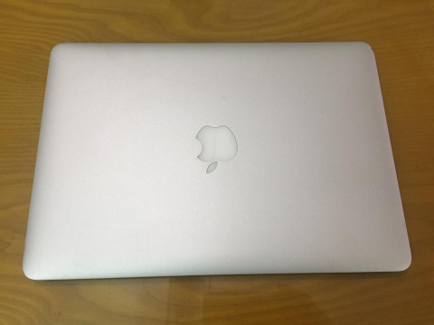 MACBOOK AIR EARLY 2015 MJVE2LL/A cũ rẻ hình thức 97%