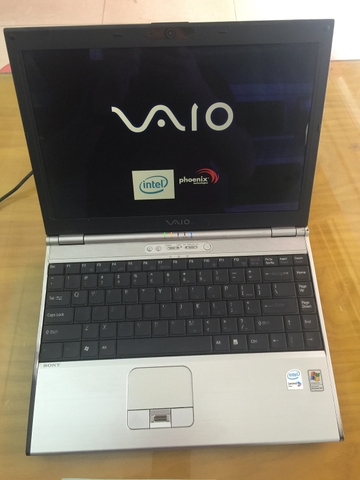 SONY VAIO VGN-SZ110 LAPTOP DOANH NHÂN GIÁ BÌNH DÂN