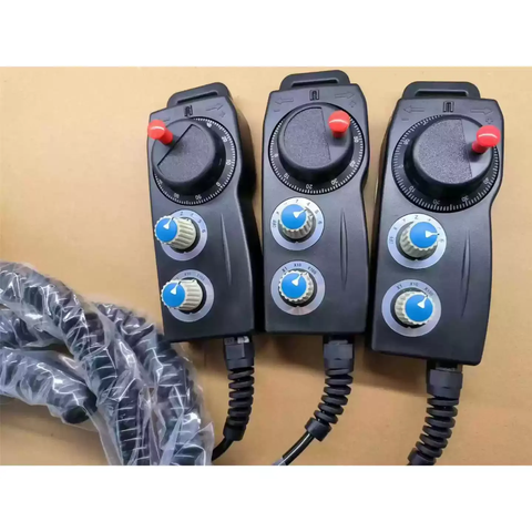 tay quay cnc 5 trục mẫu 02
