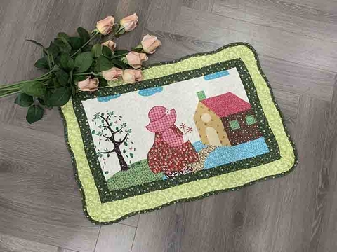 Thảm chùi chân 40x60cm - Cô gái và ngôi nhà viền xanh lá - TCC00714