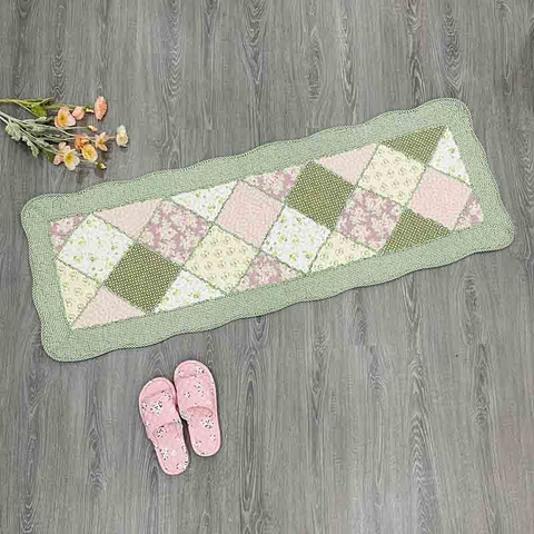 Thảm dài - Ghép xéo viền xanh lá -TDA03702
