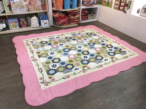 Thảm lót sàn 160x210cm - Lục giác hồng - TLS04811