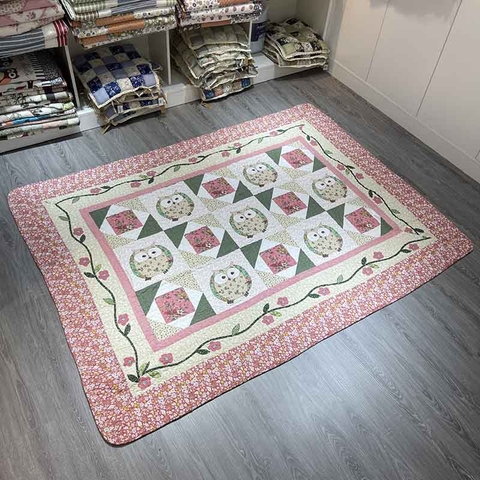 Thảm lót sàn - Cú 1 con viền hồng 160x210cm - TLS16416