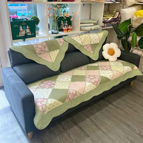 Thảm sofa 90x90cm - Xéo ô vuông hồng xanh lá - TSF01390