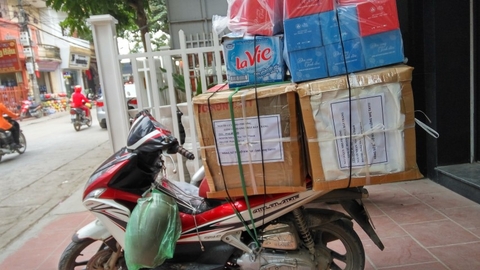 Những chuyến hàng chuẩn bị đi gửi xe cho khách