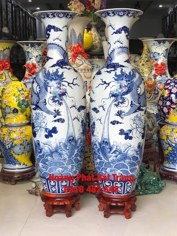 Lộc bình sứ Bát Tràng vẽ long cuốn thủy - men lam cổ - cao 1m35 SP4805