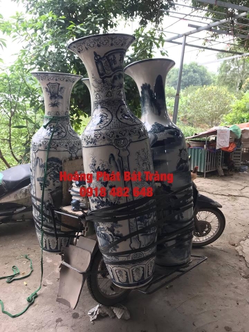 Lục bình sứ Bát Tràng tứ cảnh nổi 3D men lam 1m55