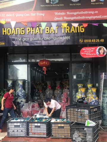 Quà tặng bình hút tài lộc vàng kim Bát Tràng