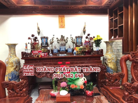 Lục bình sứ công thành danh toại dát vàng cao cấp 1m4 tại nhà khách hàng ở Bắc Ninh