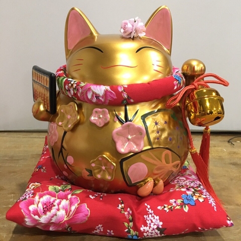 Mèo vàng may mắn MANEKI NEKO SP4899 (kèm sạc và đệm)