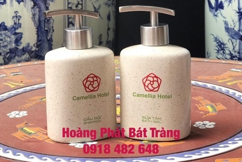 Bộ đựng dầu gội, sữa tắm khách sạn Camellia Hotel vòi inox 304