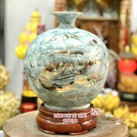 Bình hút tài lộc Thuận buồm xuôi gió vân đá tràm vẽ vàng H25