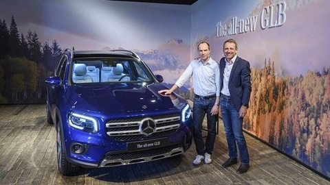 Đánh Giá Xe Ô Tô Mercedes Benz GLB 250 4Matic 2021 .