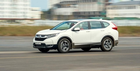 So sánh xe ô tô Honda CR-V 1.5L và xe ô tô Hyundai Tucson 2.0L máy dầu