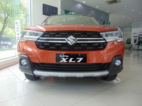 So sánh xe ô tô Suzuki XL7 2020 và  xe ô tô Suzuki Ertiga 202