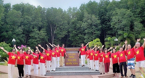 Tour 6 West Province 3 Days 2 Night Tour 6 West Province 3 Days 2 Night