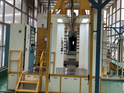 phòng phun sơn bột tiết kiệm bột  sơn thay màu nhanh