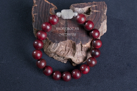 vòng gỗ tử đàn lá to gắn mix bạc 10mm