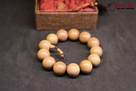 vong-go-dan-huong-an-do-18mm-13-hat