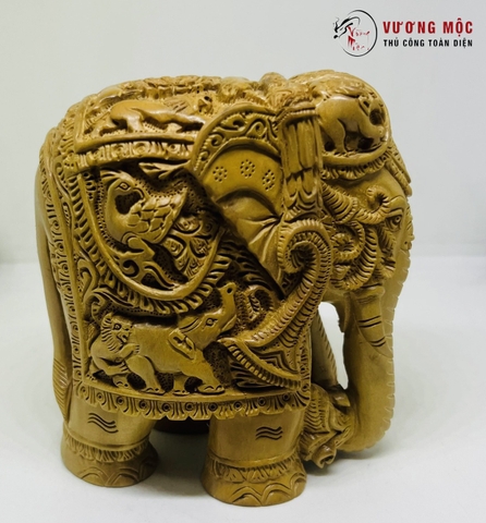 Voi chạm khắc gỗ đàn hương