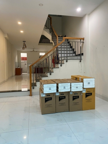 NHẬT KÝ CÔNG TRÌNH | GIAO & LẮP ĐẶT MÁY LẠNH SHARP CHO NHÀ PHỐ