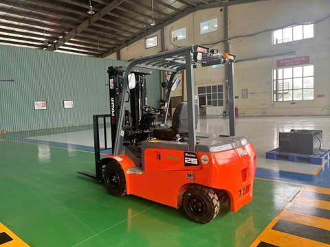 Xe Nâng Điện: Giải Pháp Xử Lý Vật Liệu Hiện Đại, Hiệu Quả và Bền Vững (Hướng Dẫn Chi Tiết 2025)