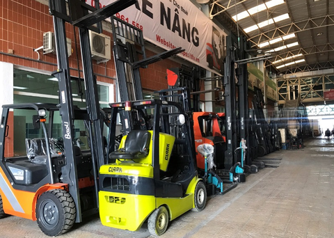 Cho Thuê Xe Nâng Uy Tín, Giá Tốt Tại KCN Quang Minh