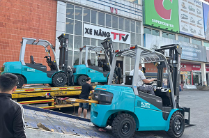 Cho thuê xe nâng dài hạn tại Hà Nội: Đơn vị uy tín giá tốt nhất
