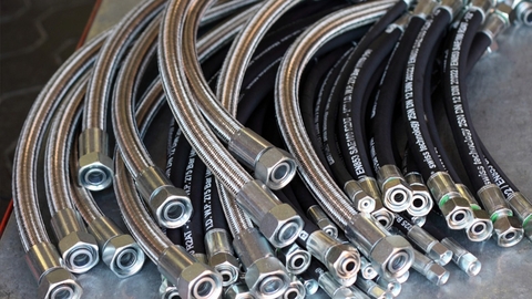 Ống dẫn dầu thủy lực xe nâng hàng - cấu tạo và tác dụng của nó
