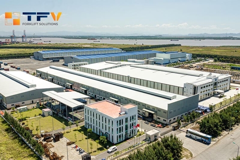 Thuê xe nâng khu công nghiệp - Giải pháp linh hoạt cho doanh nghiệp